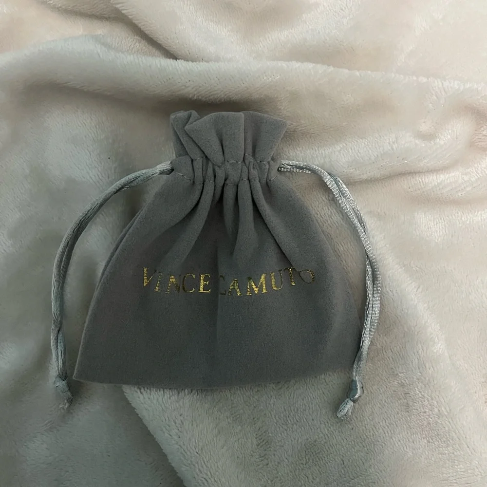 NWT💎VINCE CAMUTO Blue Ombre CZ Bar Necklace, Gold w/Blue & Clear stones - Picture 5 of 13